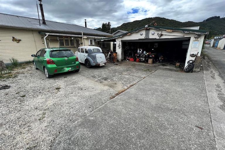 Photo of property in 49 Shiel Street, Reefton, 7830