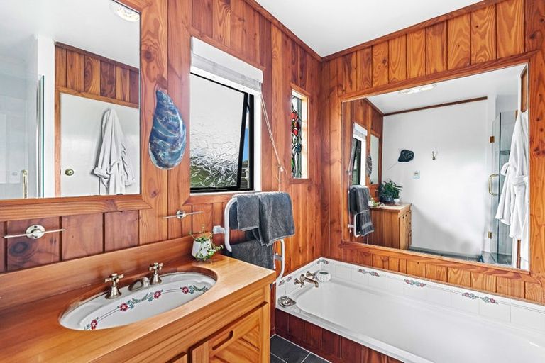 Photo of property in 9 Weir Crescent, Onerahi, Whangarei, 0110