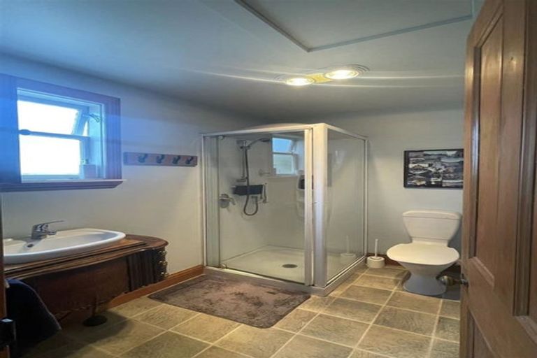 Photo of property in 128 Middlepark Road, Sockburn, Christchurch, 8042