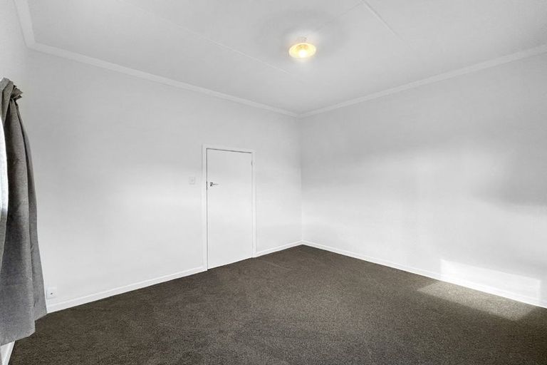 Photo of property in 21 Huia Street, Waikiwi, Invercargill, 9810