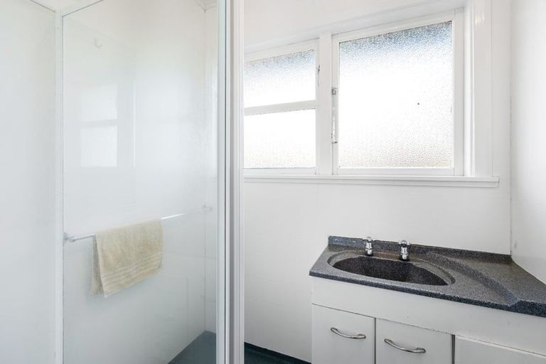 Photo of property in 14 Grosvenor Street, Redwood, Christchurch, 8051