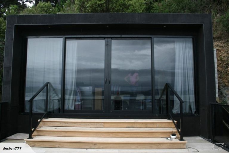 Photo of property in 616a Marine Drive, Days Bay, Lower Hutt, 5013