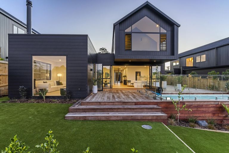 Photo of property in 37 Elliot Street, Howick, Auckland, 2014