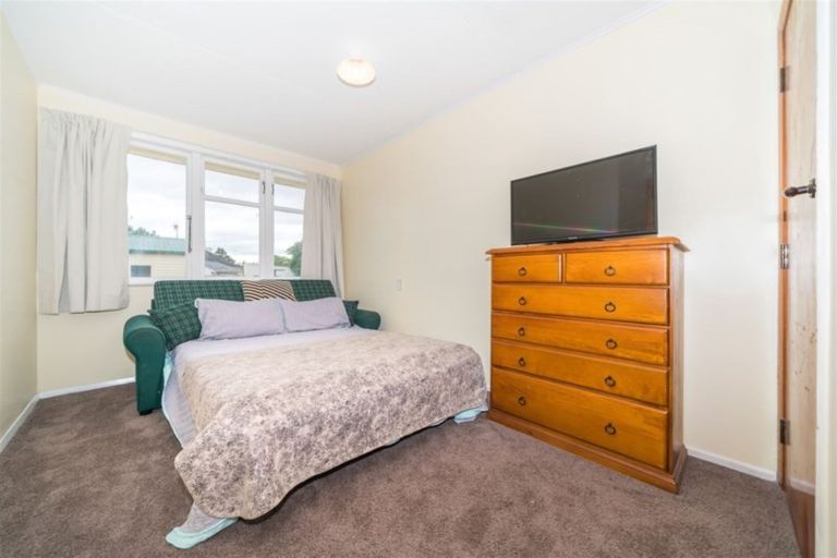 Photo of property in 15 Cardiff Street, Awapuni, Palmerston North, 4412