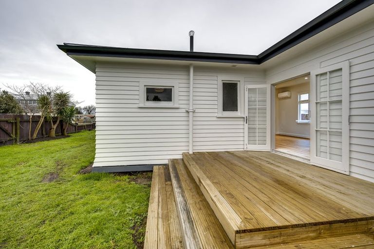 Photo of property in 511 Jervois Street, Mayfair, Hastings, 4122