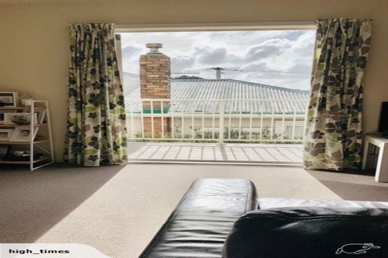 Photo of property in 2/49 Henderson Valley, Henderson, Auckland, 0612