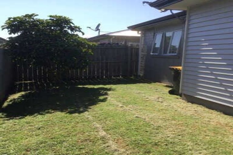 Photo of property in 96 Popokatea Drive, Takanini, 2112