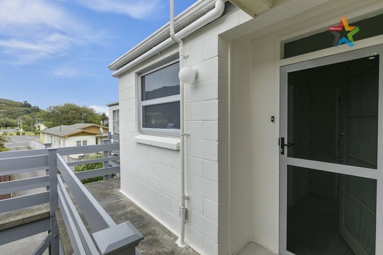 Photo of property in 5/154 Whites Line East, Waiwhetu, Lower Hutt, 5010
