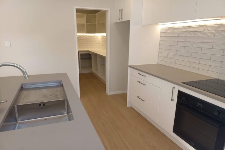 Photo of property in 39a Tui Glen Road, Birkenhead, Auckland, 0626