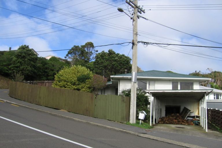 Photo of property in 1 Beazley Avenue, Paparangi, Wellington, 6037