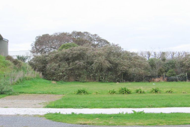 Photo of property in 2 Howe Street, Foxton, 4814