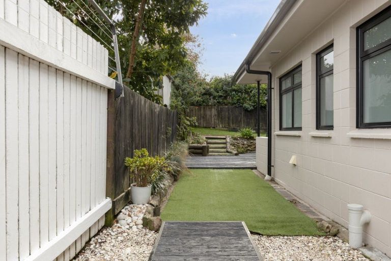 Photo of property in 103b Simpson Road, Papamoa Beach, Papamoa, 3118