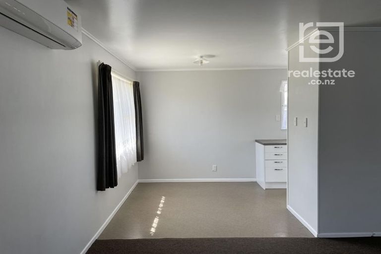 Photo of property in 15 Burndale Terrace, Manurewa, Auckland, 2102