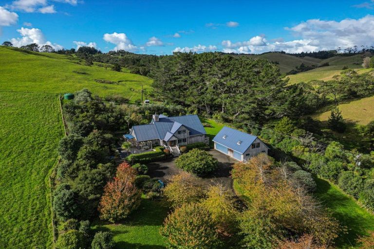 Photo of property in 487 Kanohi Road, Kaukapakapa, 0873
