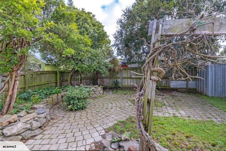 Photo of property in 19 Newcastle Street, Phillipstown, Christchurch, 8011