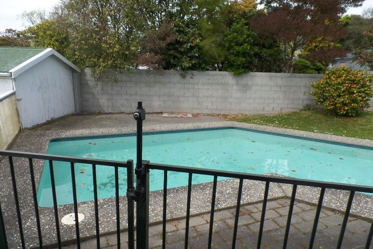 Photo of property in 61 Dyers Pass Road, Cashmere, Christchurch, 8022
