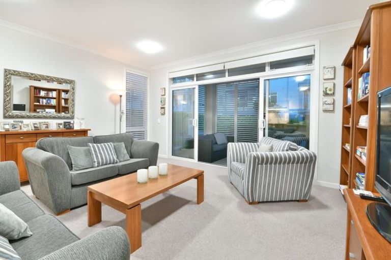 Photo of property in 14 Plantation Terrace, Orewa, 0931