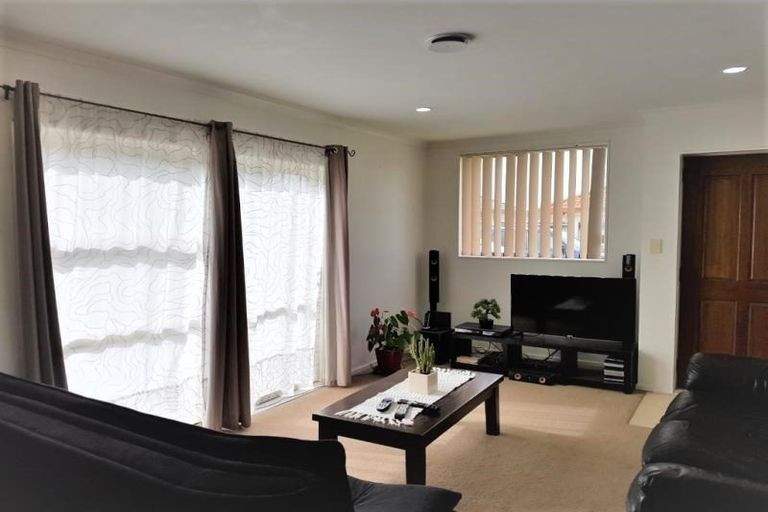 Photo of property in 36 Margarita Rise, Pukekohe, 2120