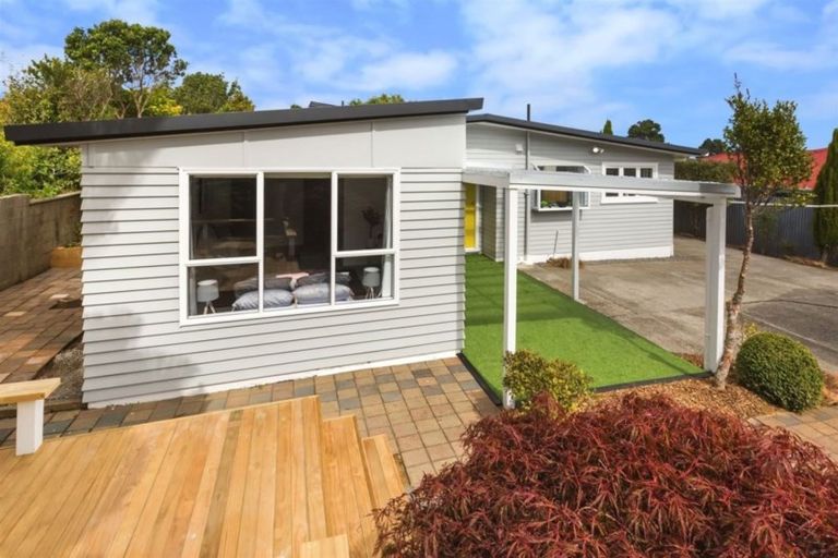 Photo of property in 8 Holly Grove, Maungaraki, Lower Hutt, 5010