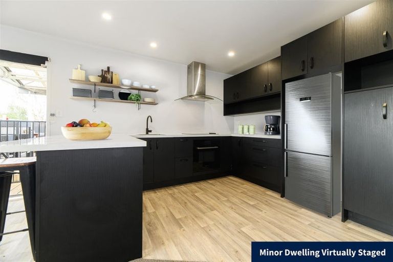 Photo of property in 5 Foyle Place, Glendene, Auckland, 0602