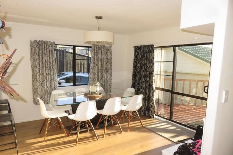 Photo of property in 9 Trinidad Crescent, Grenada Village, Wellington, 6037