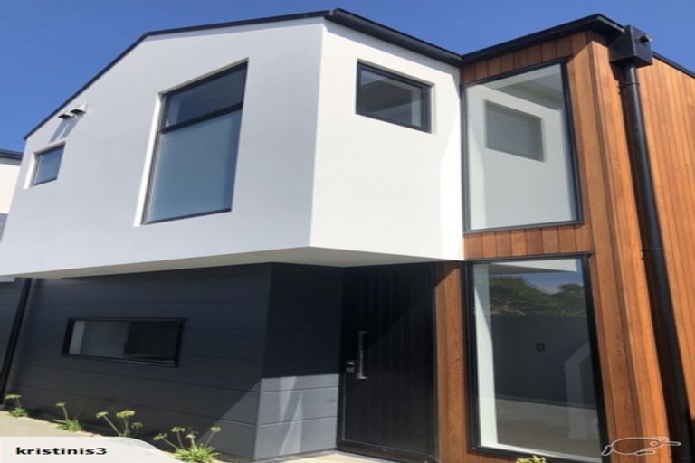 Photo of property in 2/45 Maxwell Street, Riccarton, Christchurch, 8041