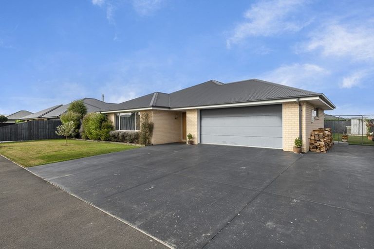 Photo of property in 44 Park Lane, Rolleston, 7614
