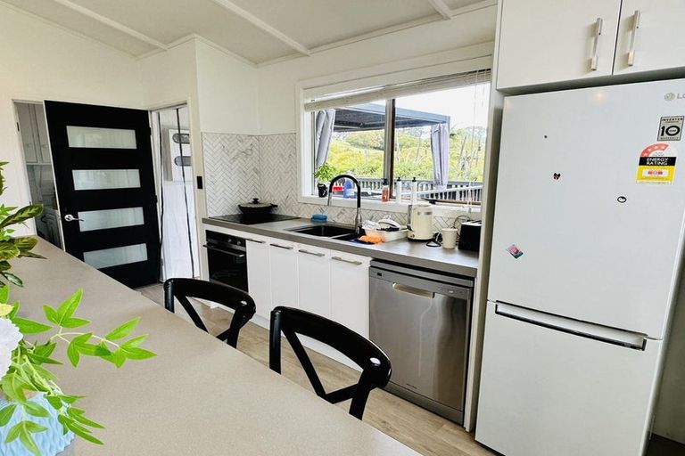 Photo of property in 43f Terry Smyth Drive, Kumeu, 0892