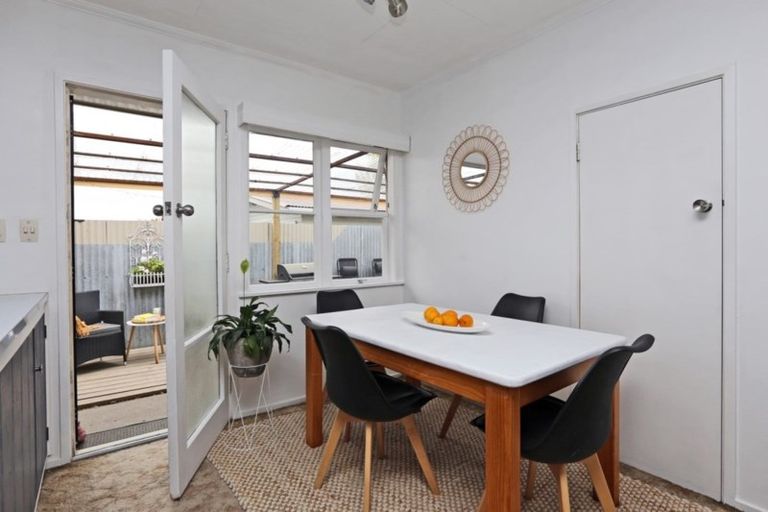 Photo of property in 38b Taradale Road, Marewa, Napier, 4110