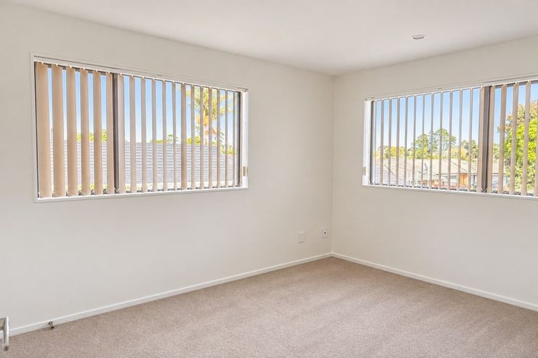 Photo of property in 45 Carnoustie Drive, Wattle Downs, Auckland, 2103