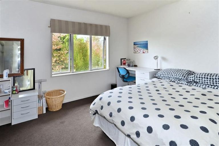 Photo of property in 90b Mandeville Street, Riccarton, Christchurch, 8011