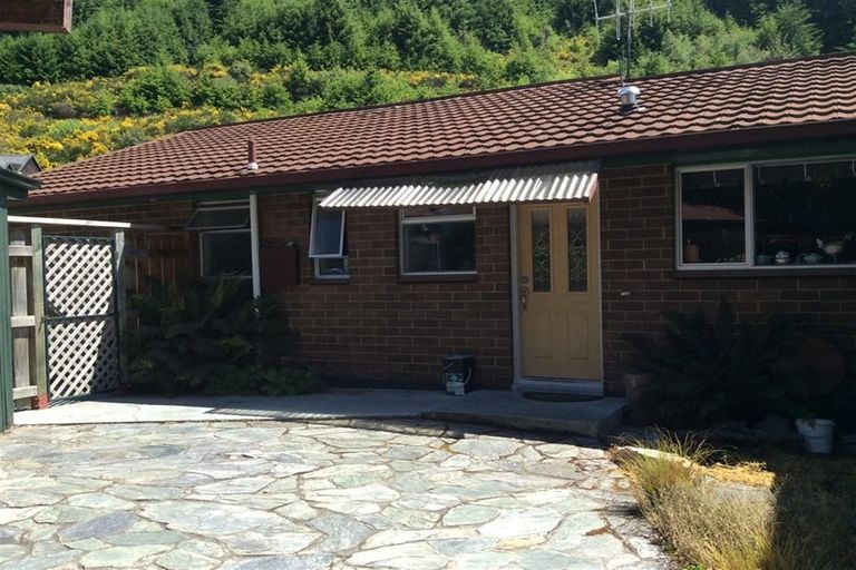 Photo of property in 12 Lochy Road, Fernhill, Queenstown, 9300