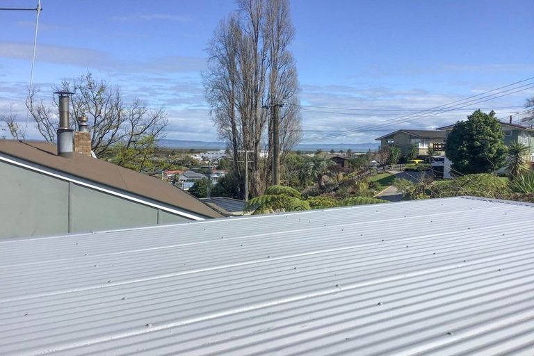 Photo of property in 120 Brunton Crescent, Thames, 3500