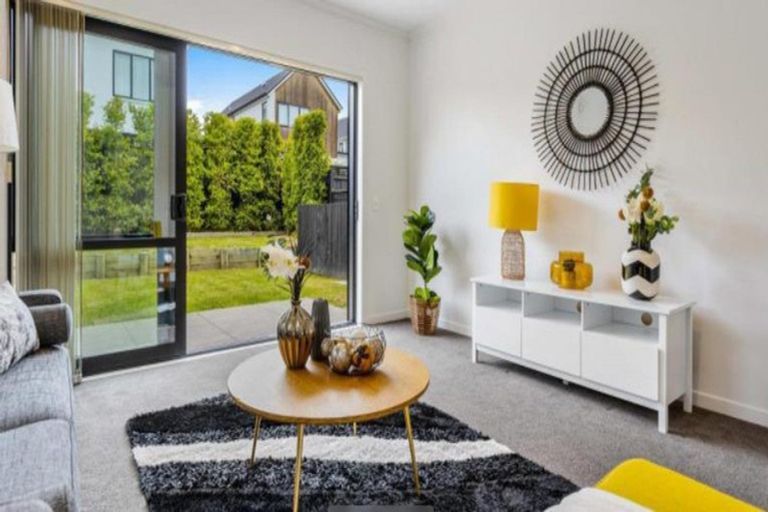 Photo of property in 21 Flounder Road, Hobsonville, Auckland, 0616