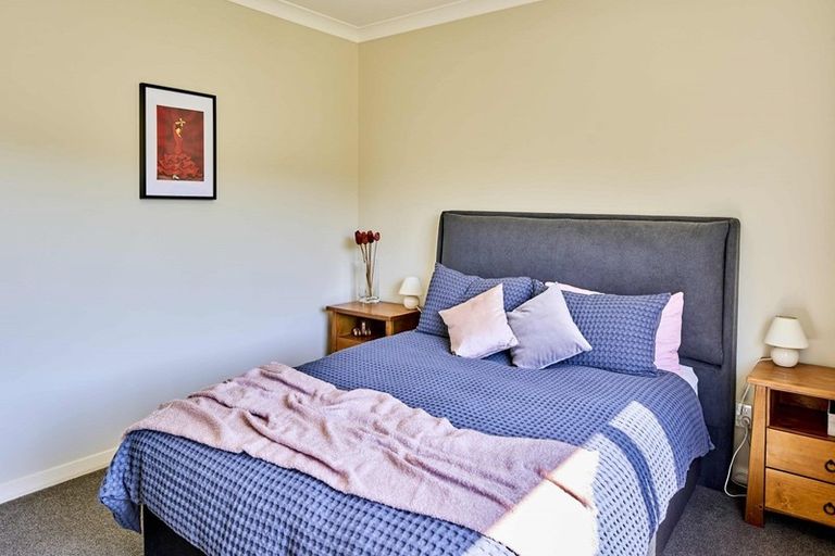 Photo of property in 37 Meadowbank Drive, Belmont, Lower Hutt, 5010