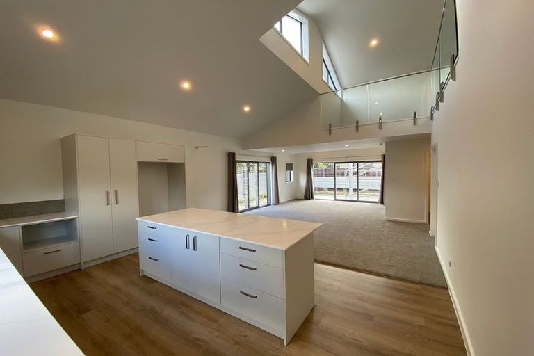 Photo of property in 16 Martin Street, Palmerston North, 4414