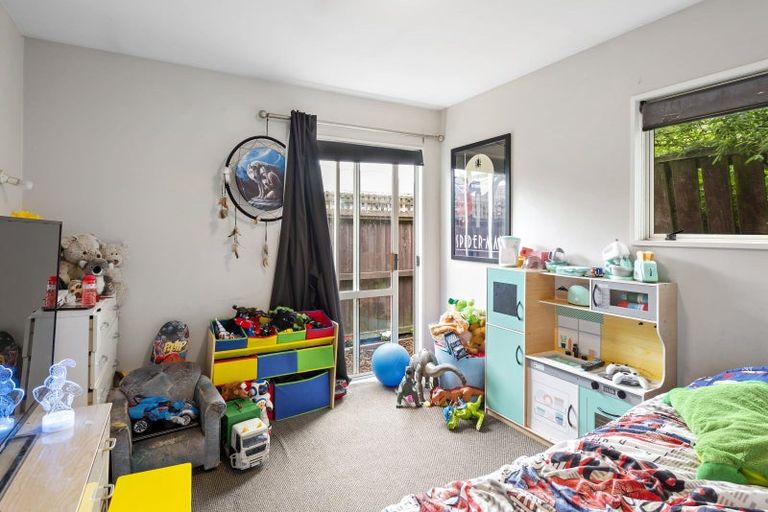 Photo of property in 2/726 Main North Road, Belfast, Christchurch, 8051