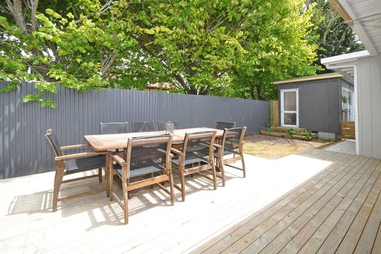 Photo of property in 7a Eagle Place, Red Beach, 0932