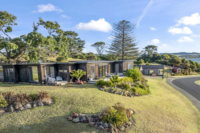 Photo of property in 140 Estuary Drive, Mangawhai Heads, Mangawhai, 0505