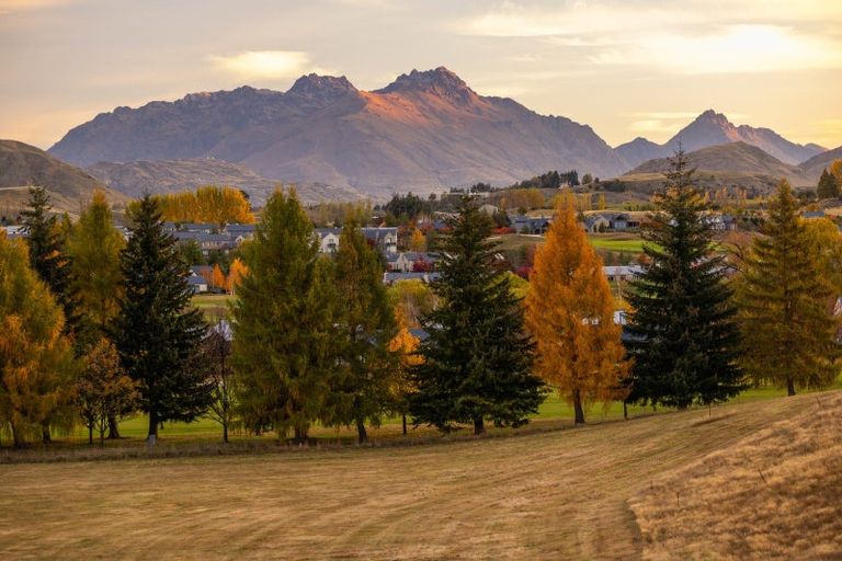 Photo of property in 1124 Malaghans Road, Arrowtown, 9371