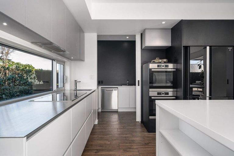 Photo of property in 8 Rostrevor Place, Mairehau, Christchurch, 8052