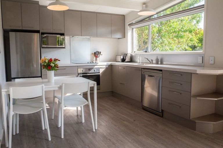 Photo of property in 1/64 Abberley Crescent, St Albans, Christchurch, 8014