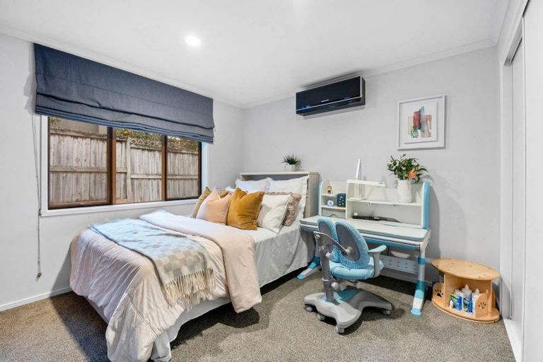 Photo of property in 124 Kyle Road, Greenhithe, Auckland, 0632