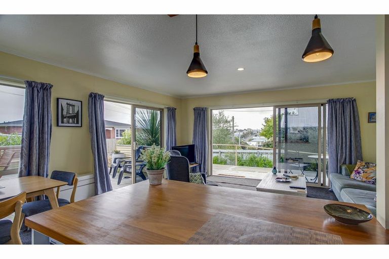 Photo of property in 1/6 Deal Street, Seaview, Timaru, 7910