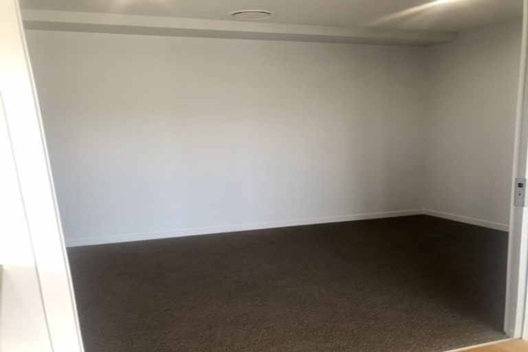 Photo of property in Frank Sargeson Apts, 202/74 Anzac Street, Takapuna, Auckland, 0622