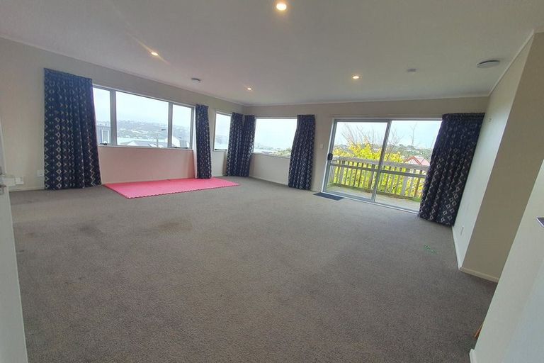 Photo of property in 35a Penryn Drive, Camborne, Porirua, 5026