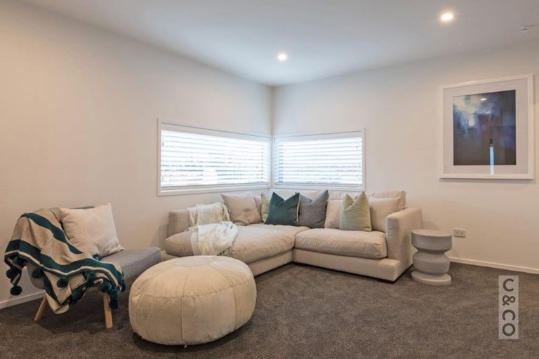 Photo of property in 13 Podgora Avenue, Kumeu, 0810