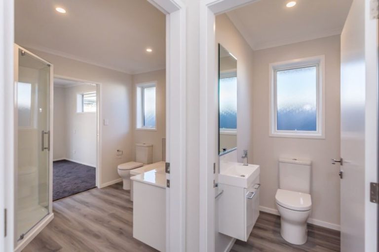 Photo of property in 65 Karaka Crescent, Levin, 5510