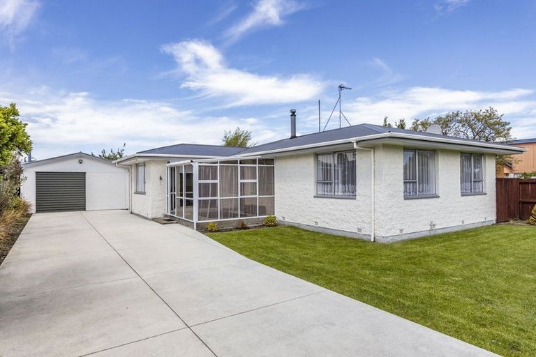 Photo of property in 76 Bush Street, Rangiora, 7400
