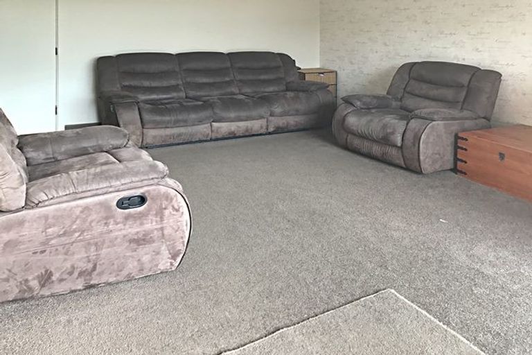 Photo of property in 2/221 Mount Smart Road, Onehunga, Auckland, 1061